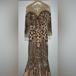 Dress for multiple occasions, Size 38.